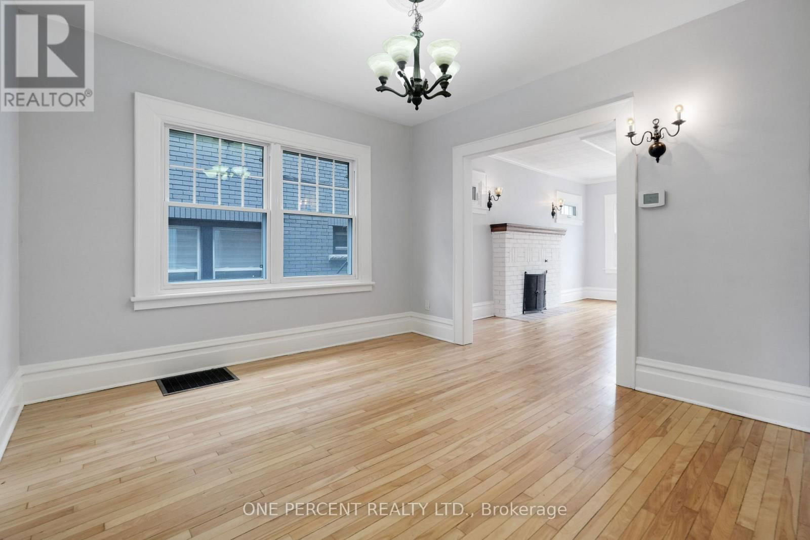 165 HAWTHORNE AVENUE Image 10
