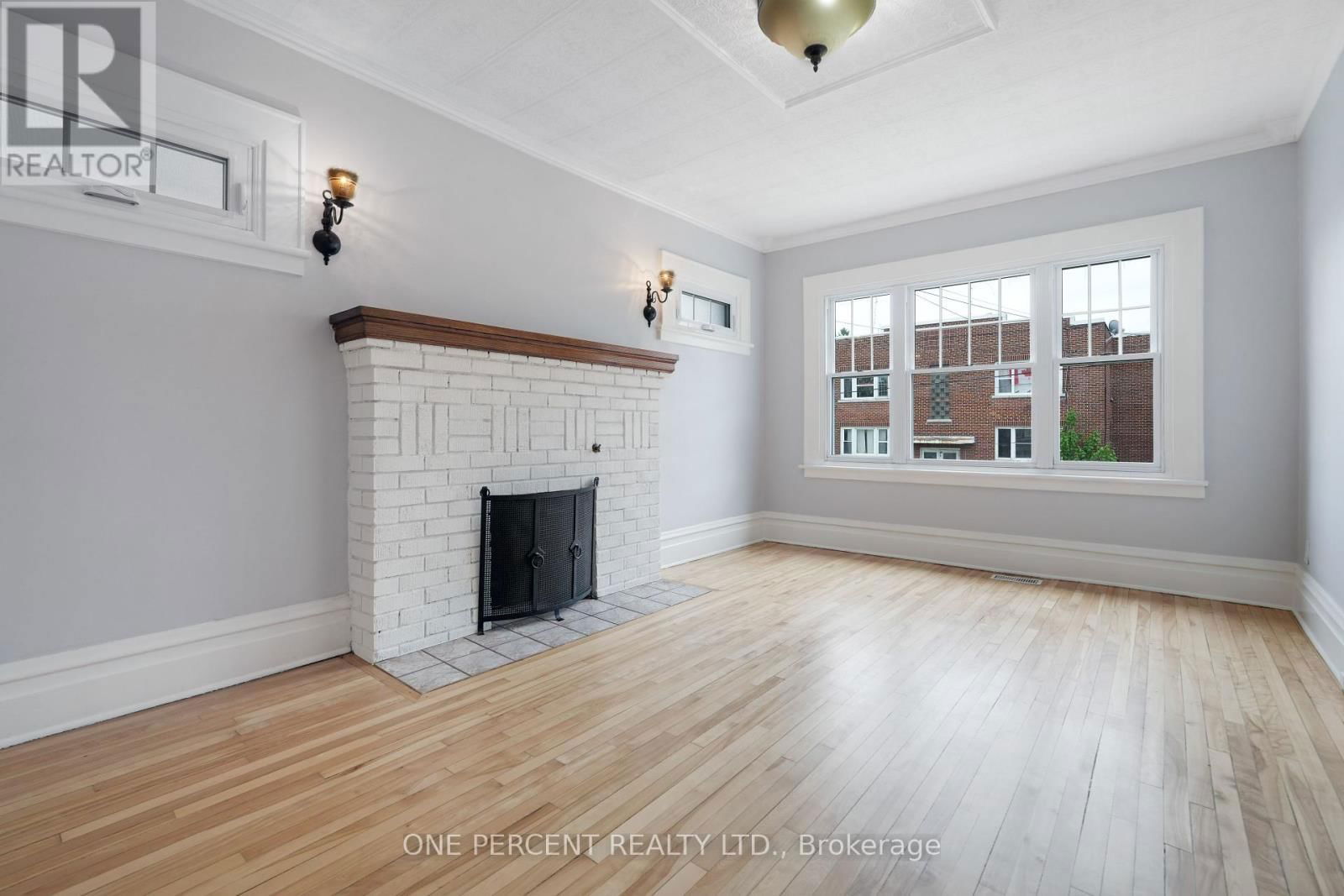 165 HAWTHORNE AVENUE Image 7