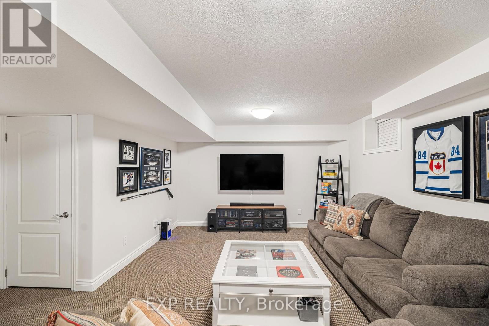116 STUCKEY AVENUE Image 27