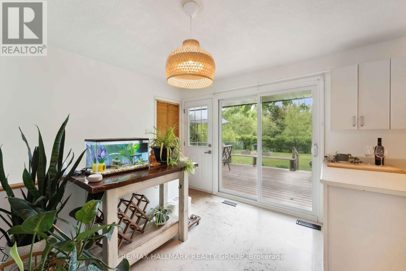 54 LISMER CRESCENT Image 12