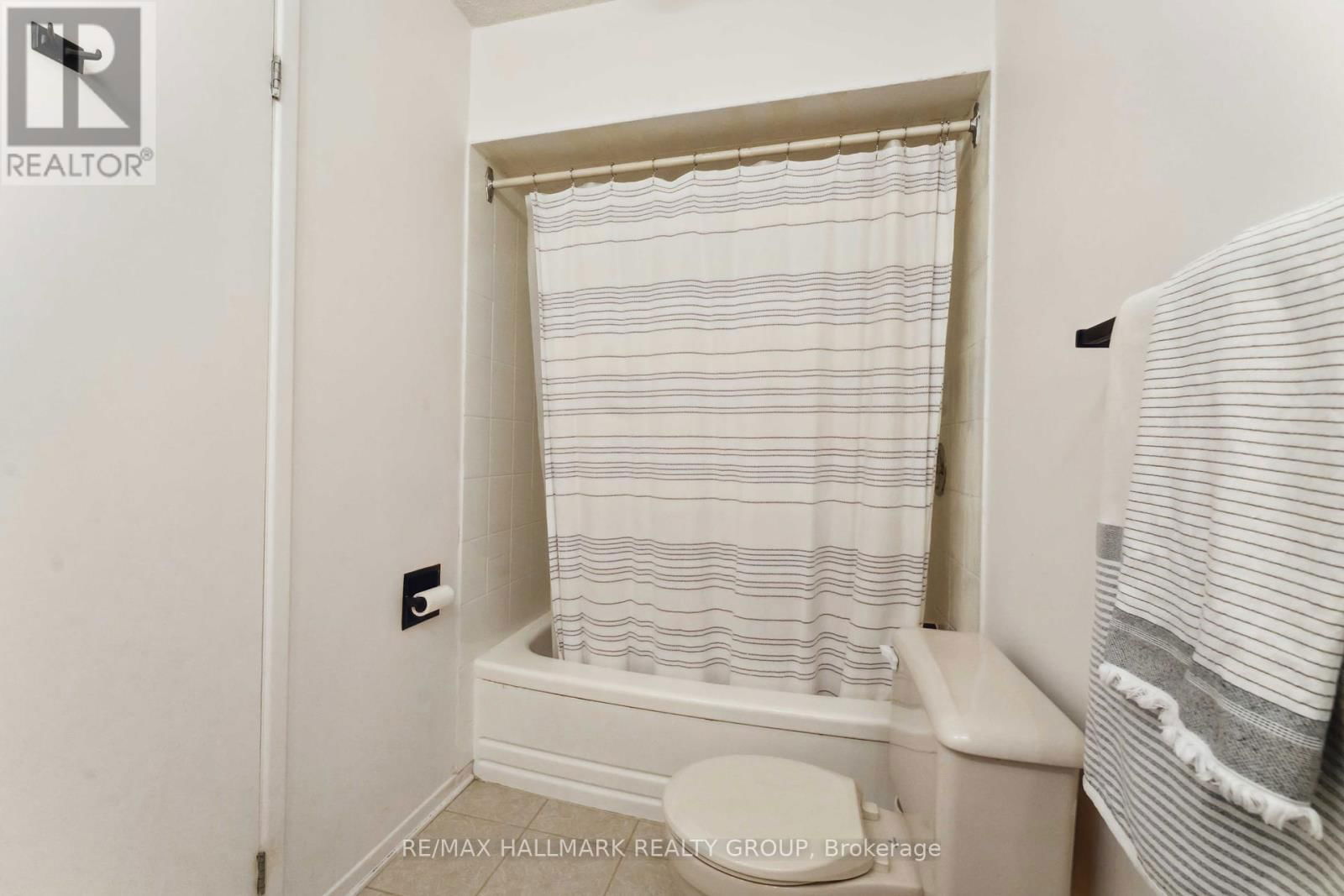 54 LISMER CRESCENT Image 21