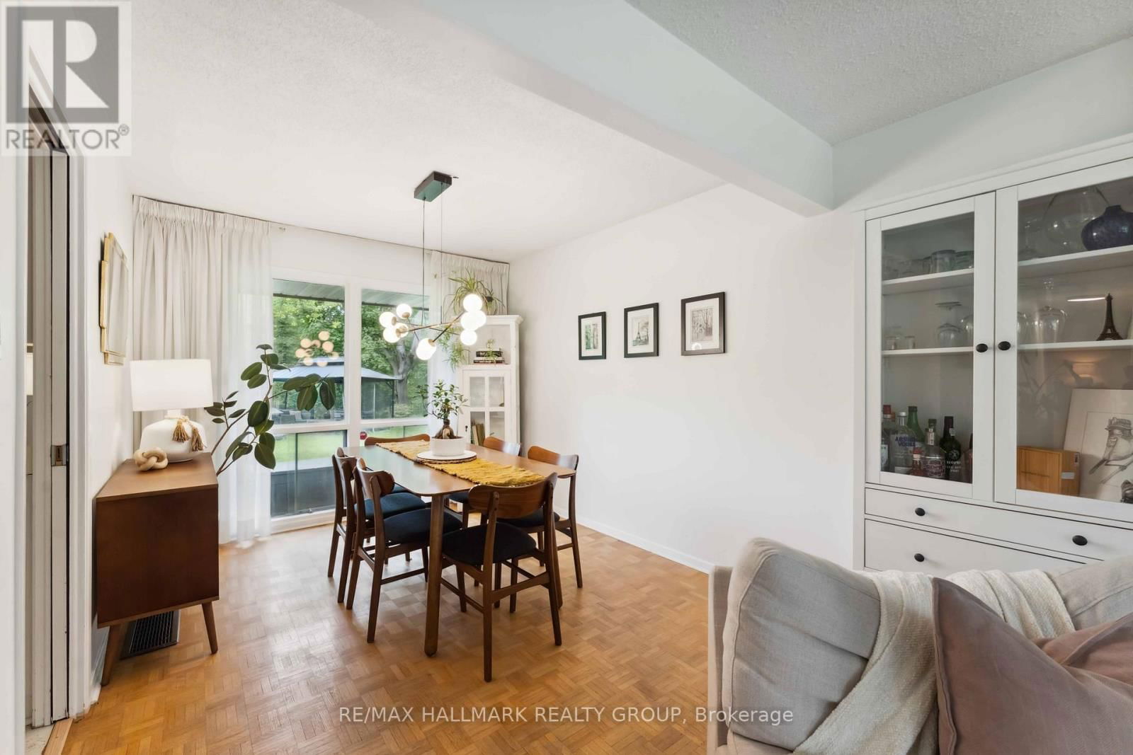 54 LISMER CRESCENT Image 6
