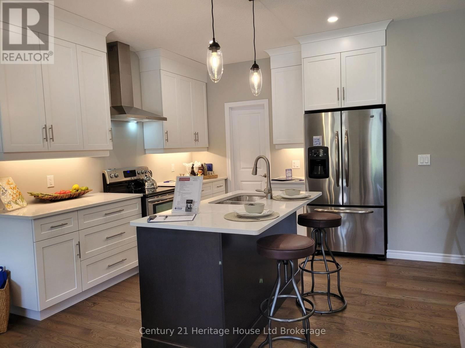 22 MATHESON CRESCENT Image 2