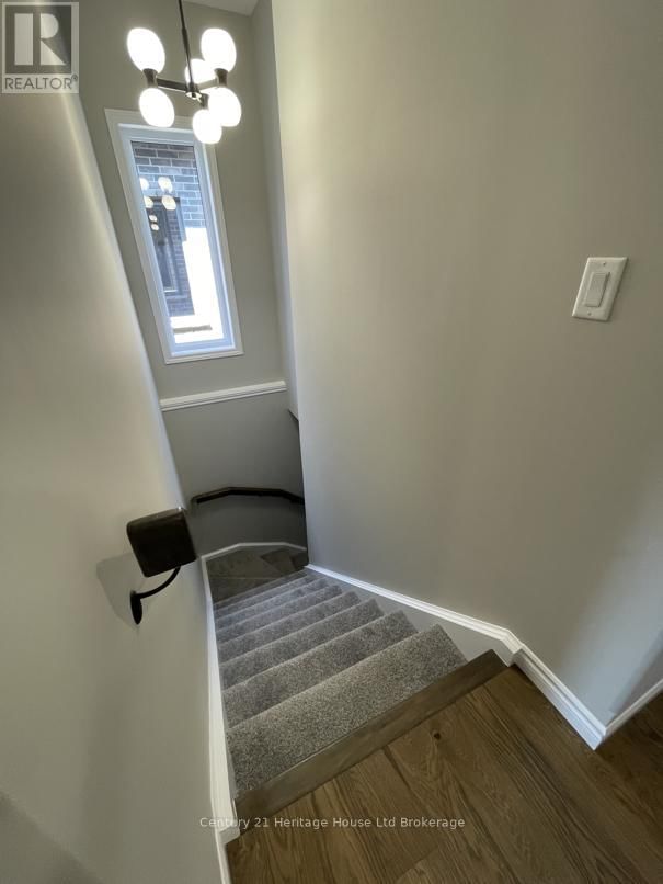 22 MATHESON CRESCENT Image 31