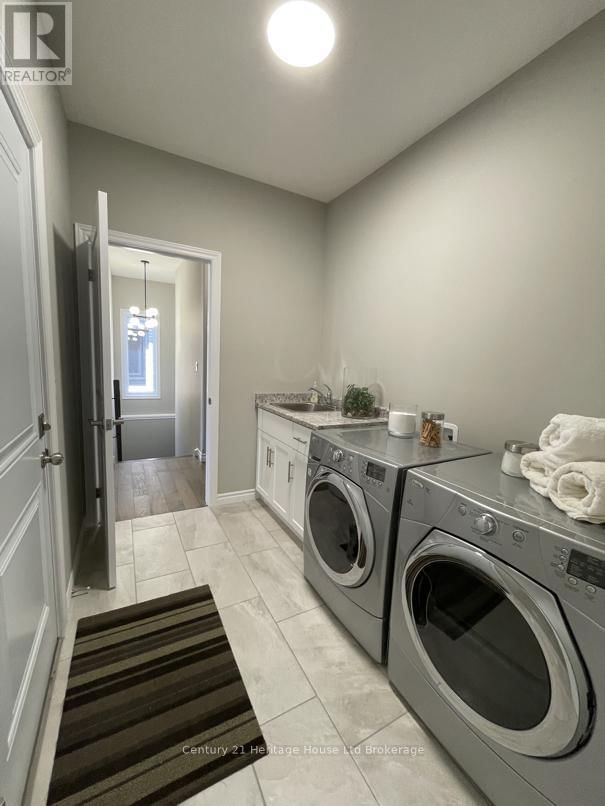 22 MATHESON CRESCENT Image 34