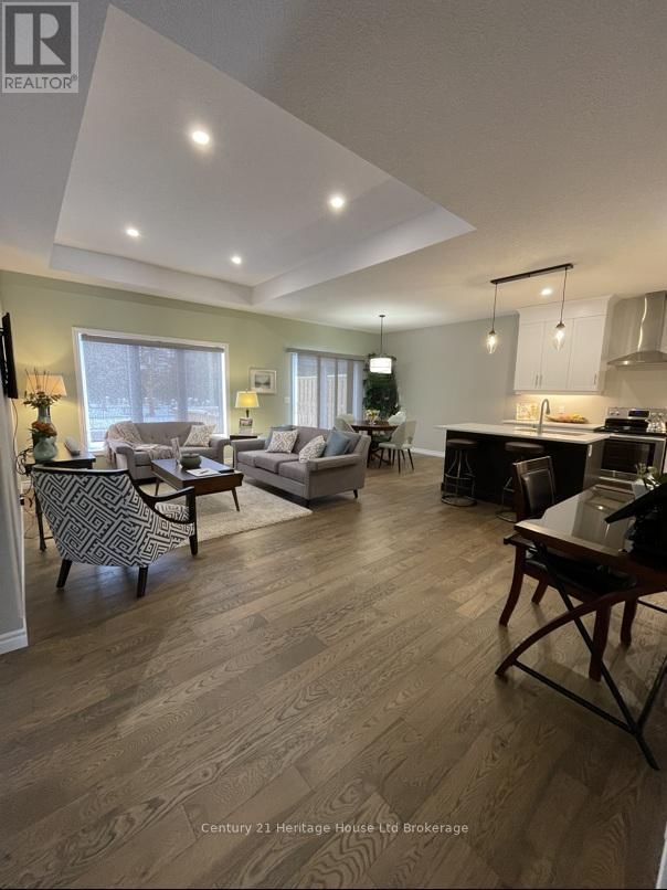 22 MATHESON CRESCENT Image 4