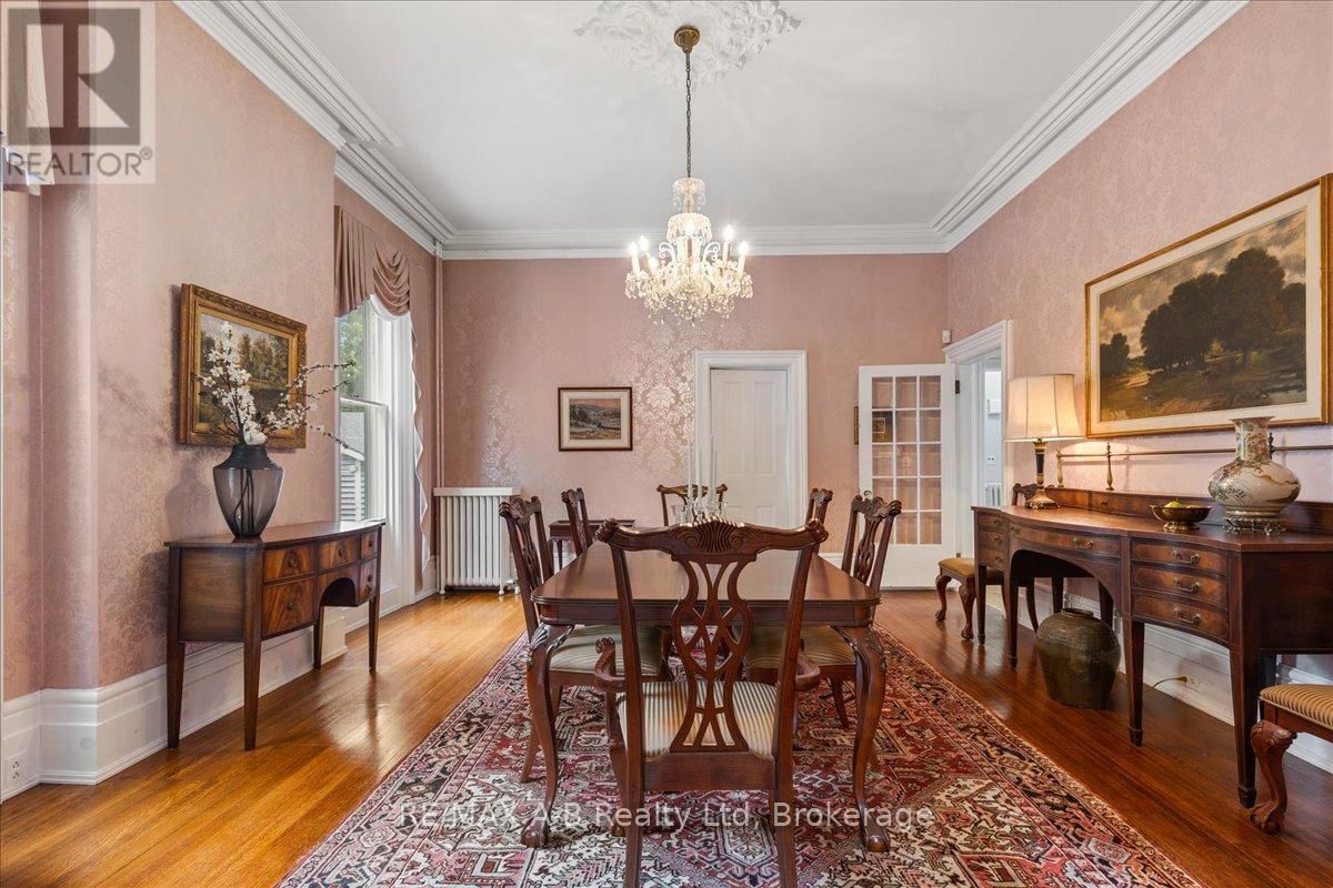 126 JOHN STREET NORTH Image 10