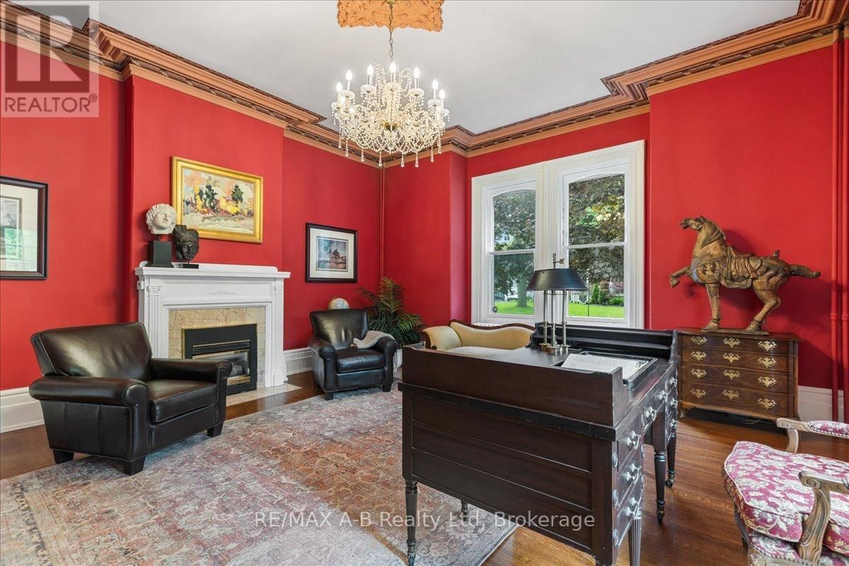 126 JOHN STREET NORTH Image 13