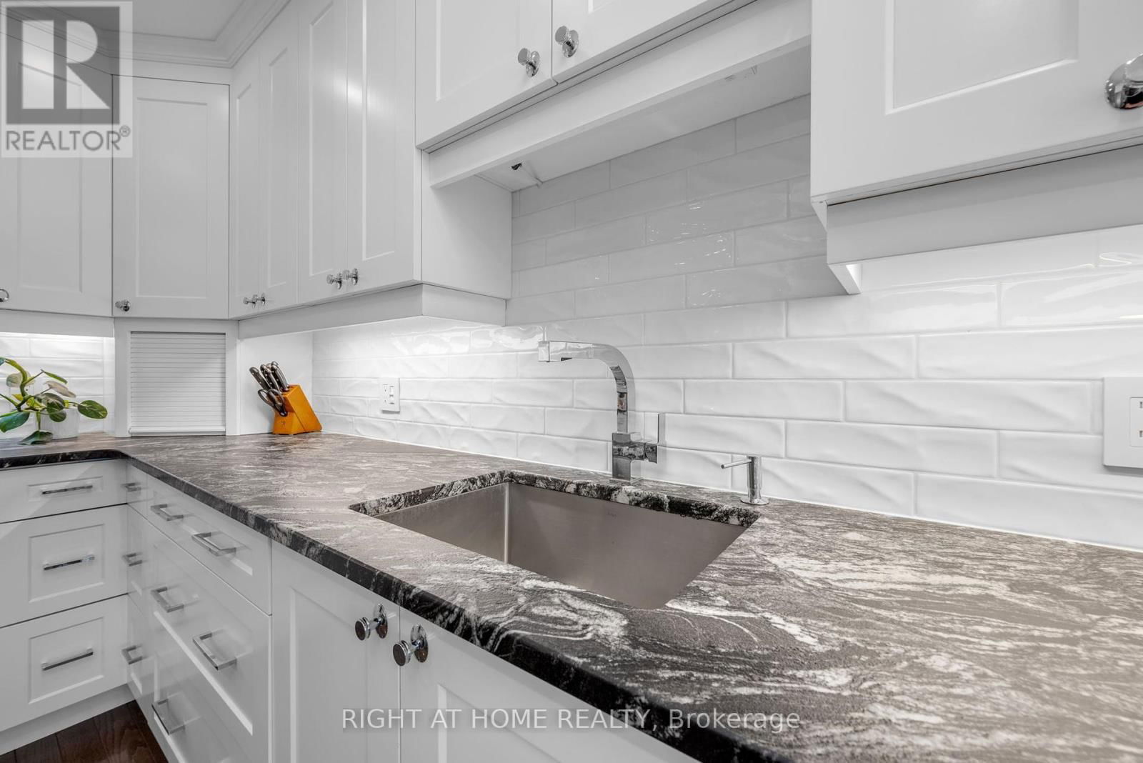 54 INNESBROOK COURT Image 9