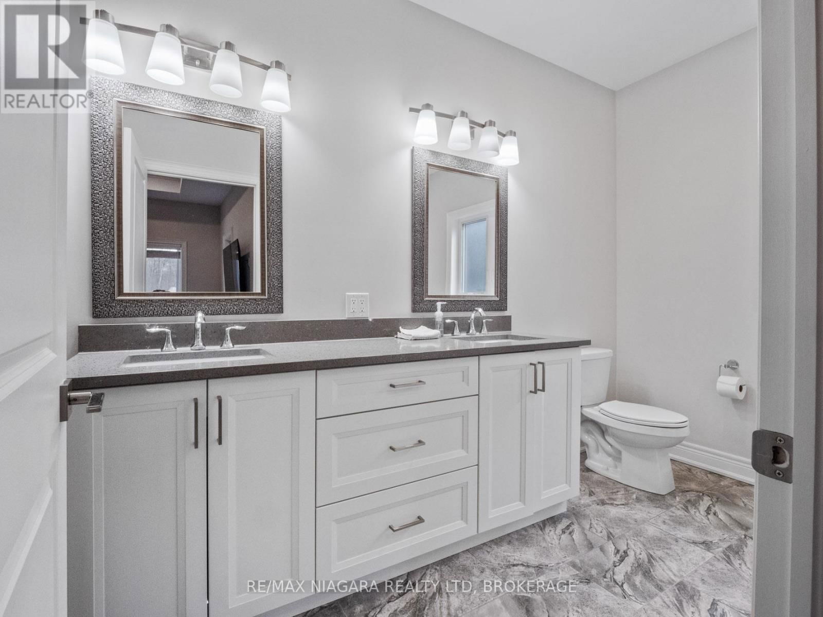 254 LANCASTER DRIVE Image 16