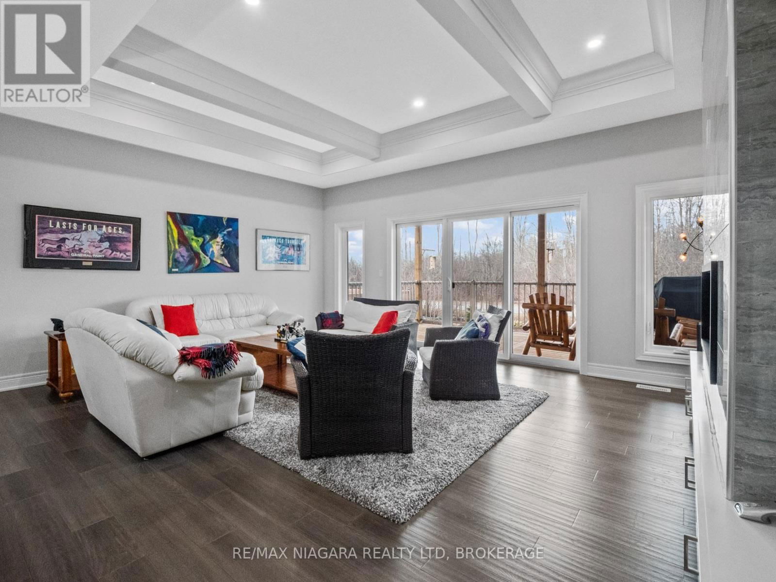 254 LANCASTER DRIVE Image 5