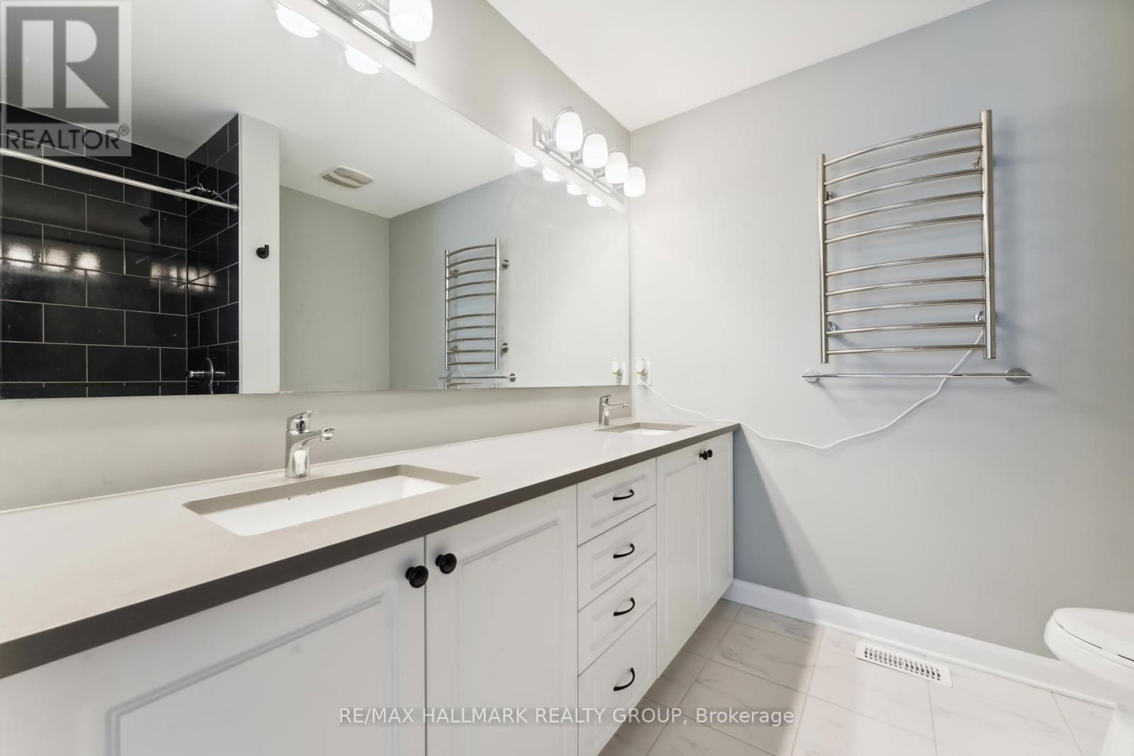 731 SEBASTIAN STREET Image 34