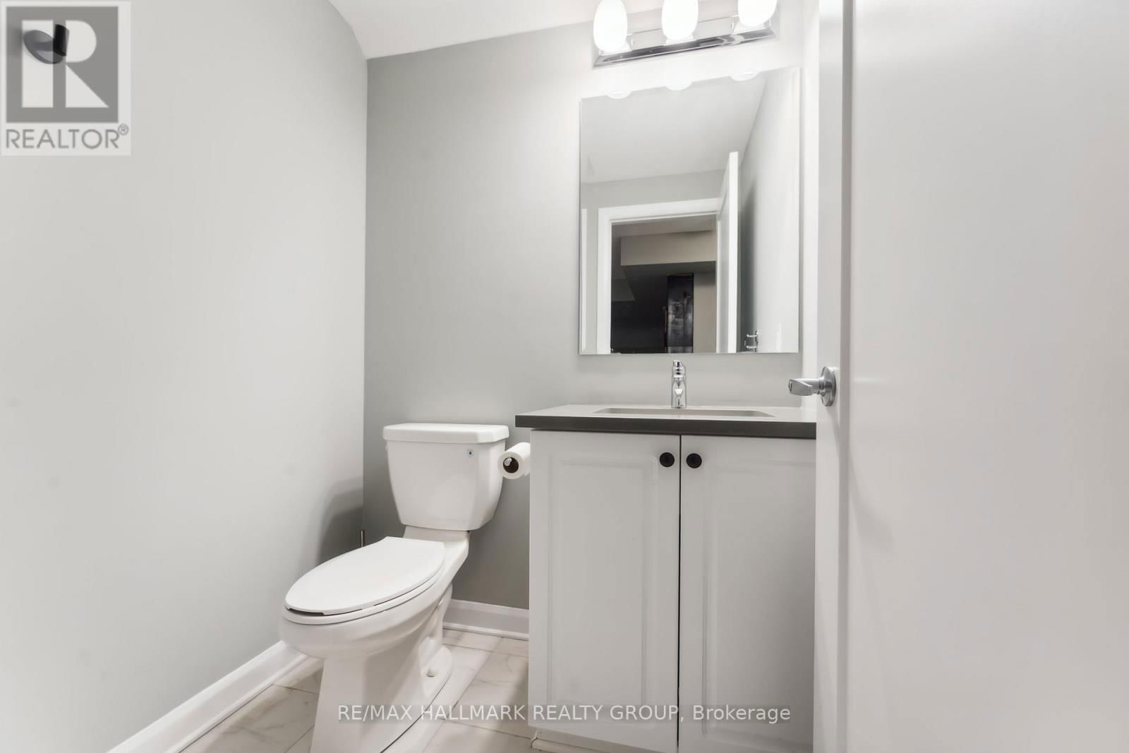 731 SEBASTIAN STREET Image 40