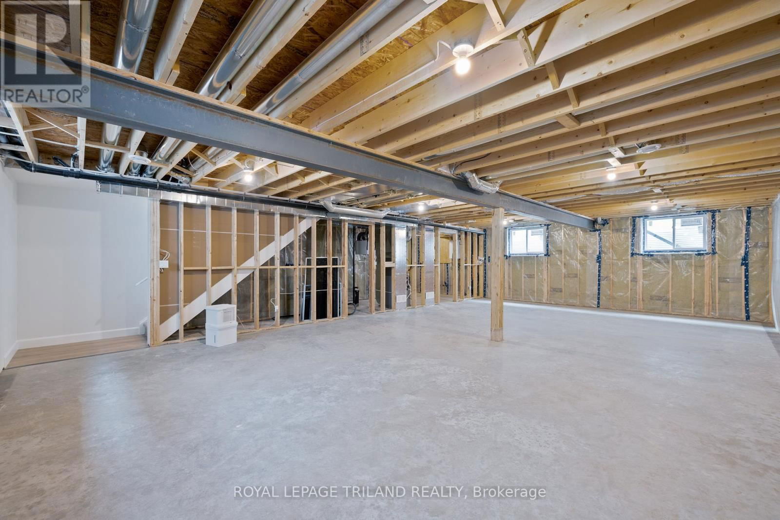49 REBECCA DRIVE Image 24