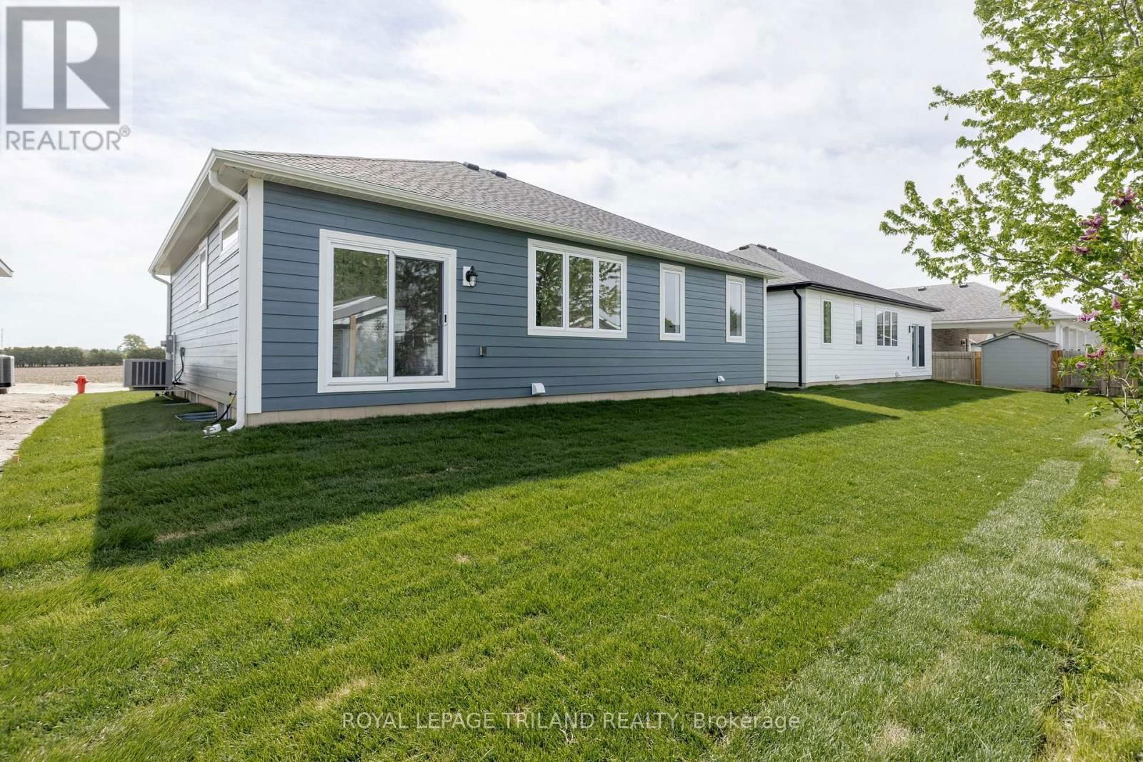 49 REBECCA DRIVE Image 28
