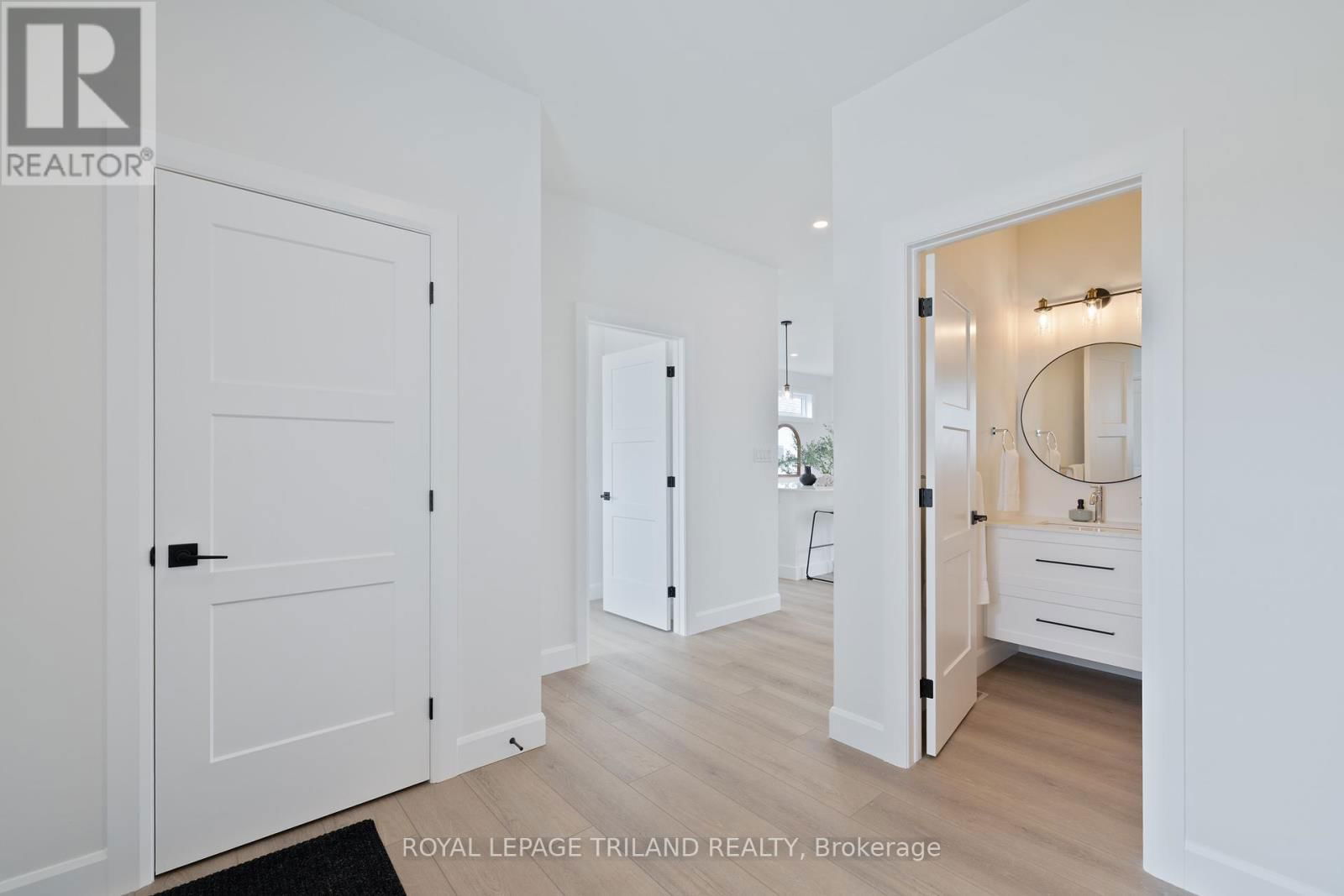 49 REBECCA DRIVE Image 4