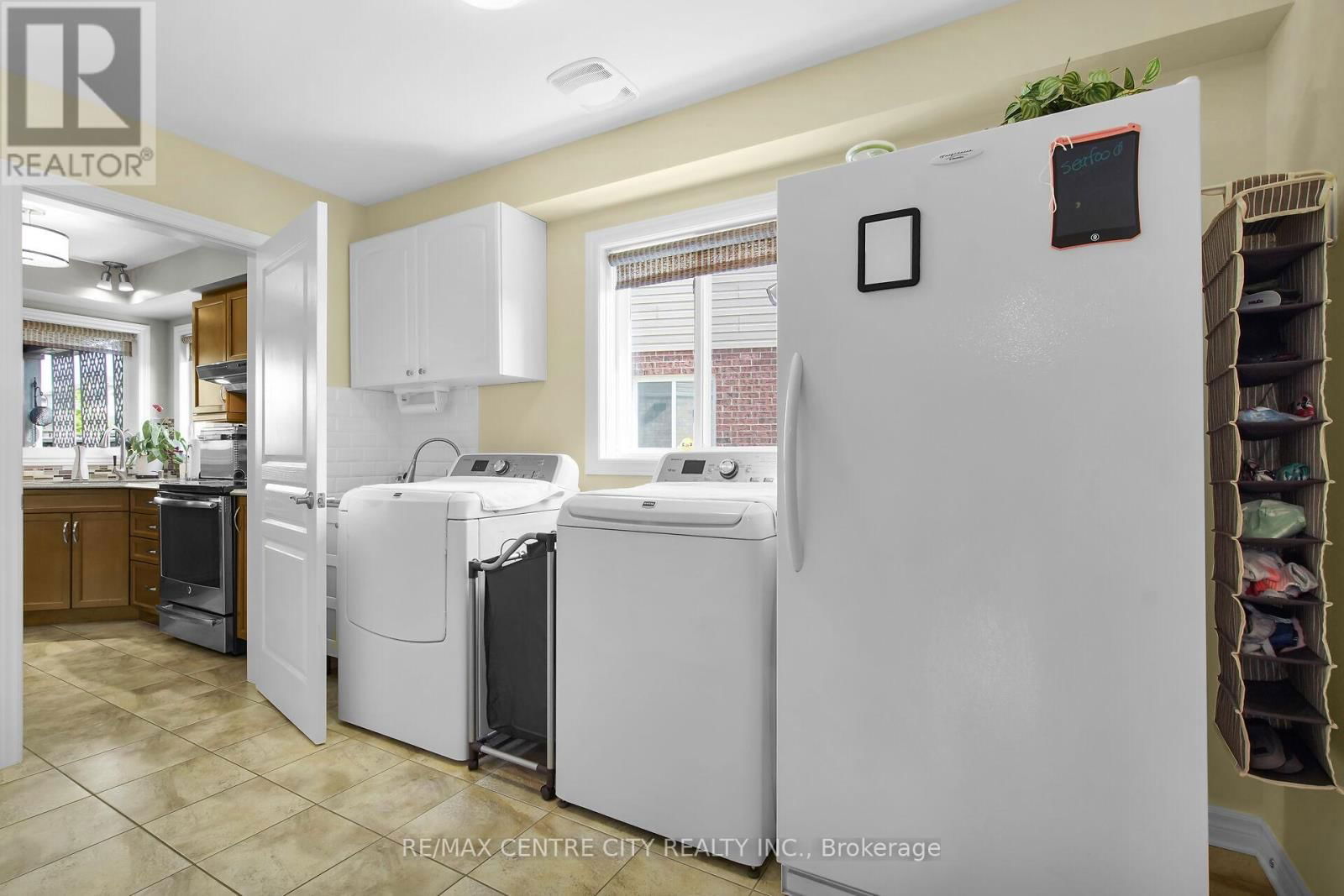 3202 EMILYCARR LANE Image 20