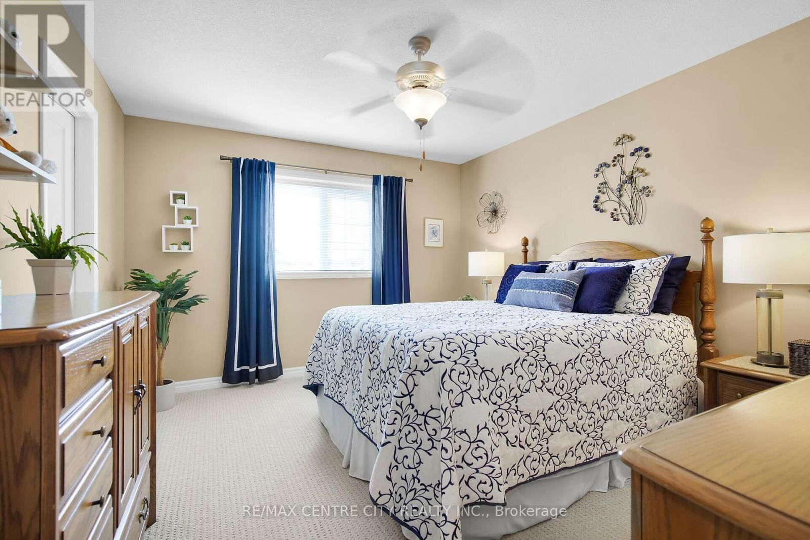 3202 EMILYCARR LANE Image 25