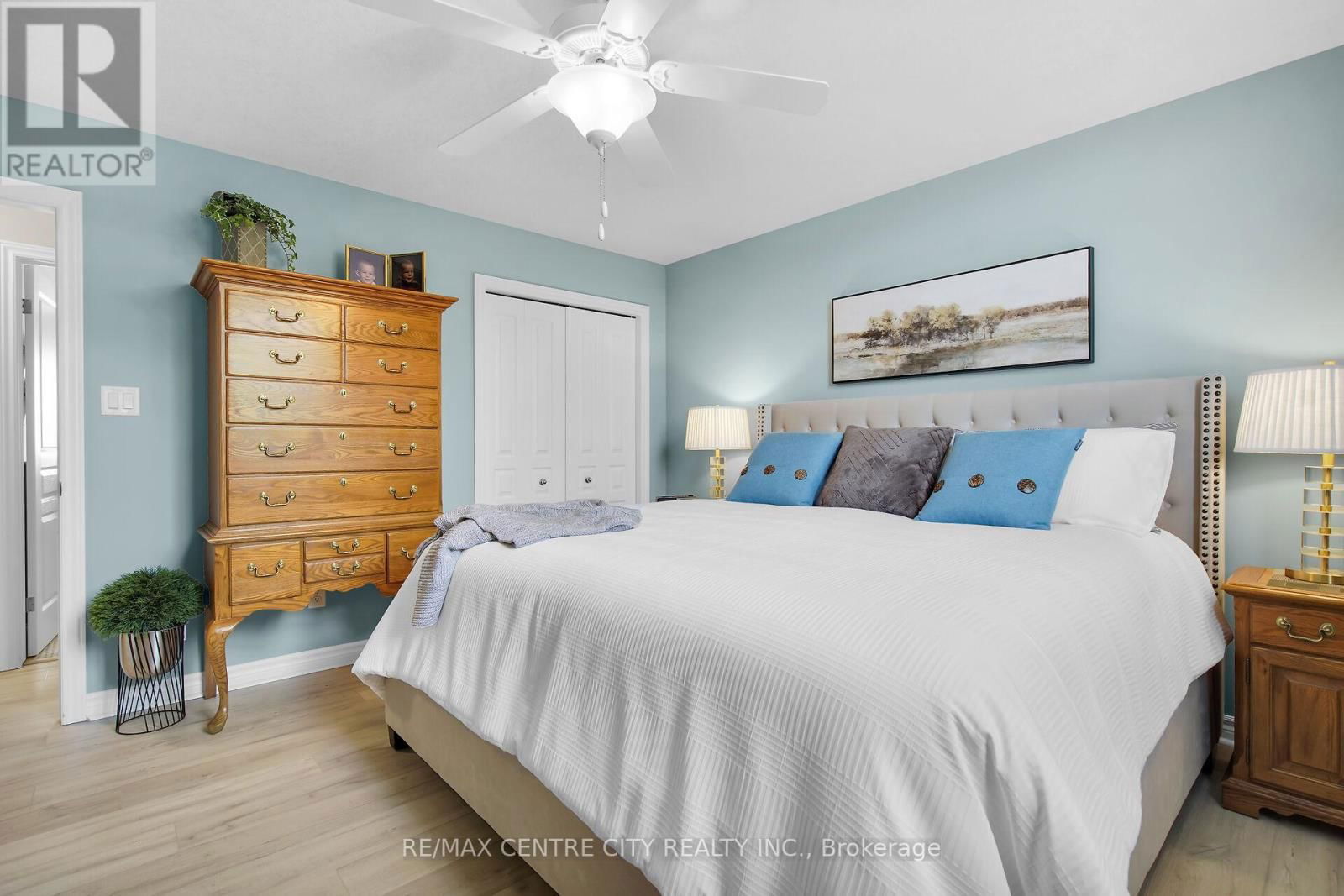 3202 EMILYCARR LANE Image 28