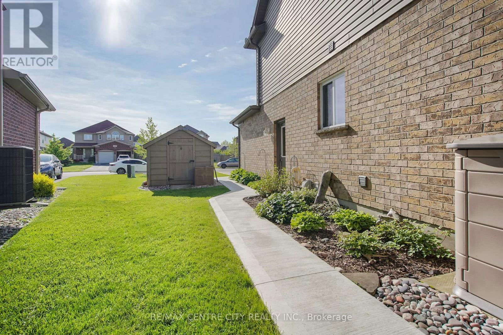 3202 EMILYCARR LANE Image 40