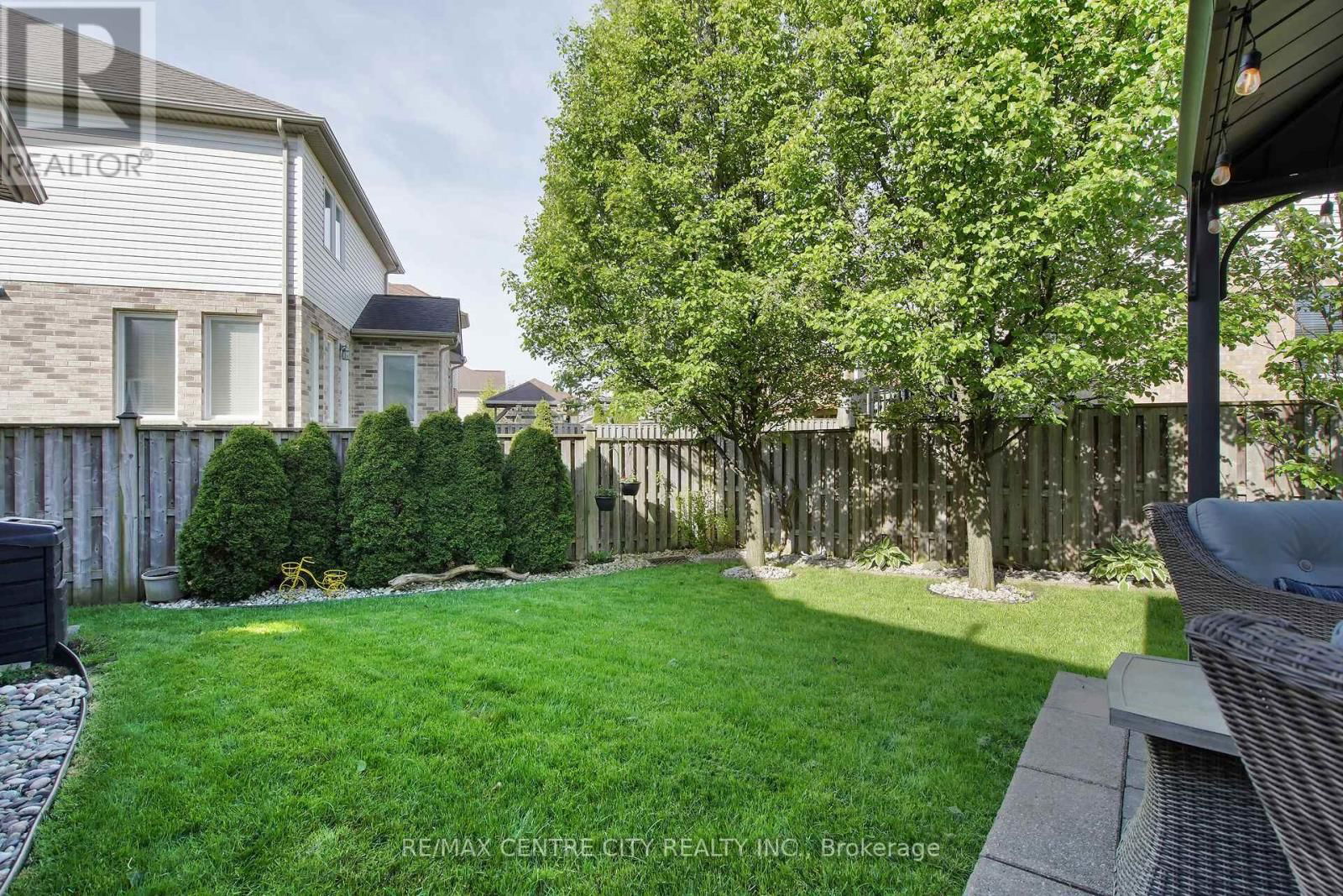 3202 EMILYCARR LANE Image 45