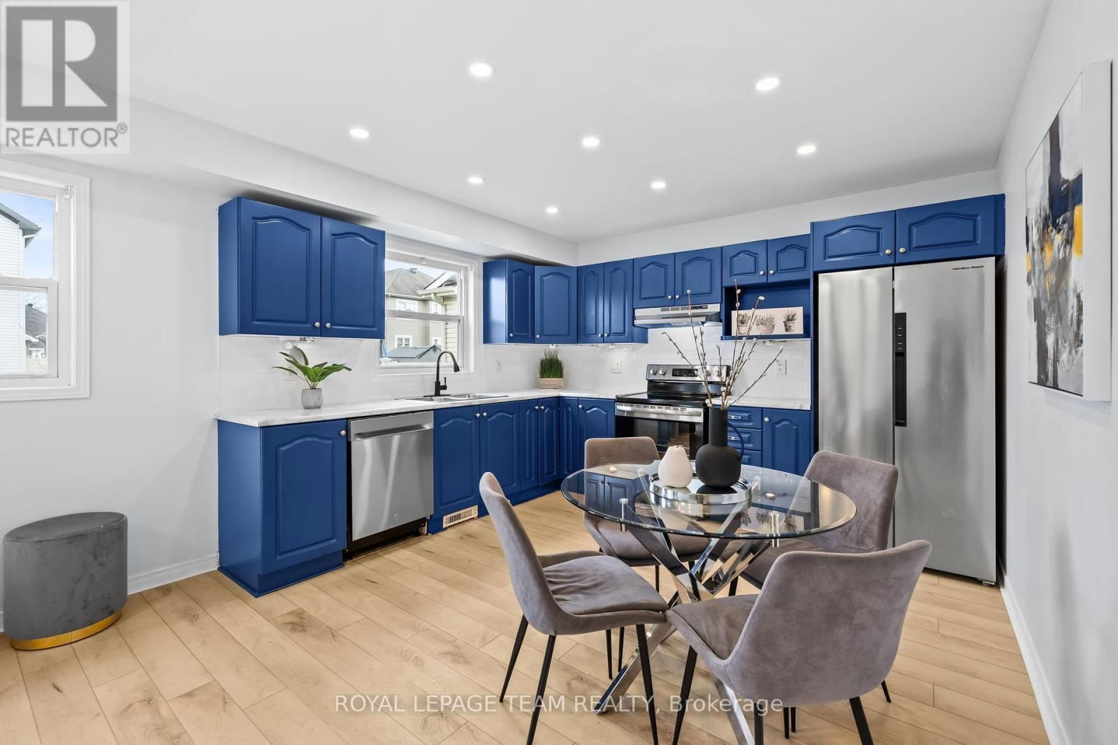 381 MOFFATT POND COURT Image 11
