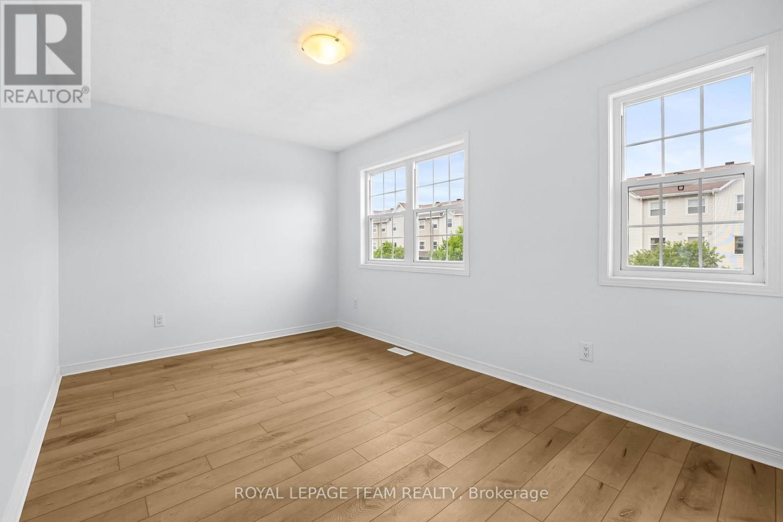 381 MOFFATT POND COURT Image 23