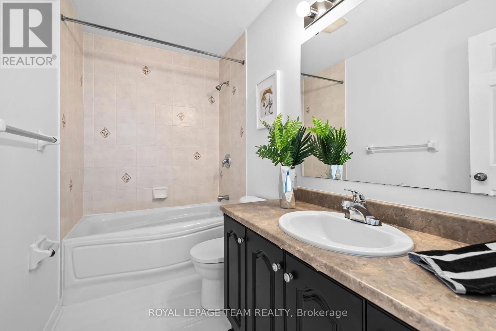 381 MOFFATT POND COURT Image 26