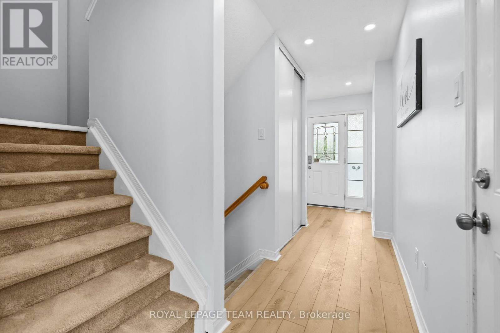 381 MOFFATT POND COURT Image 4