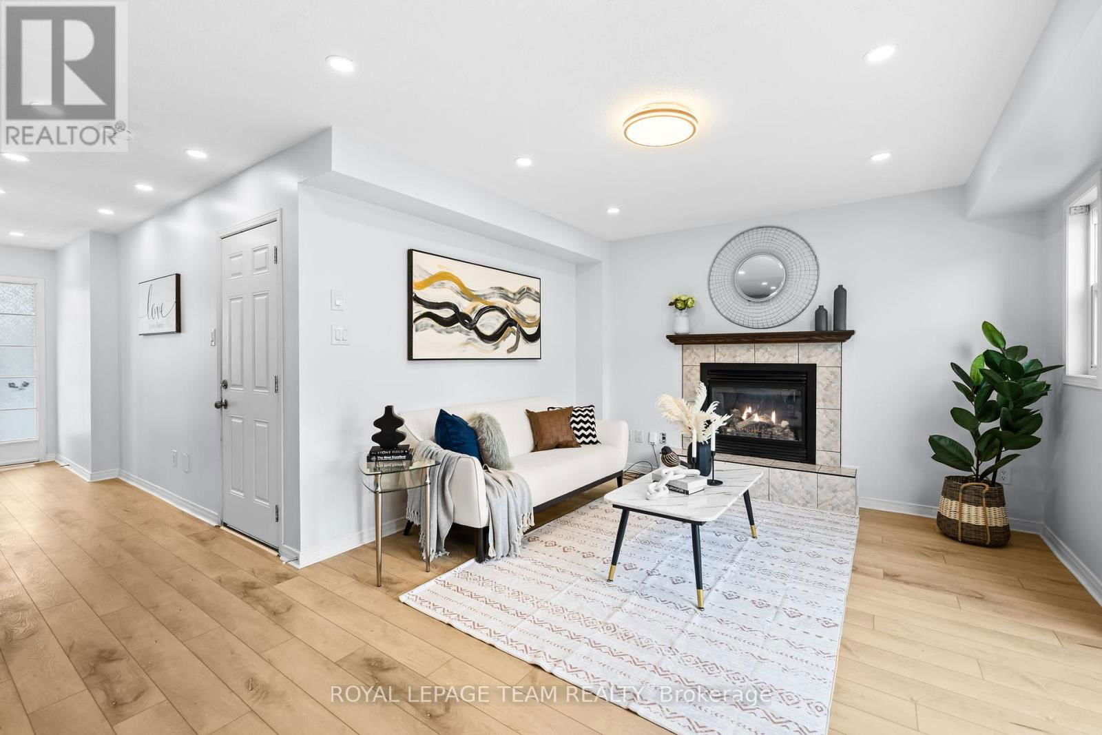 381 MOFFATT POND COURT Image 6
