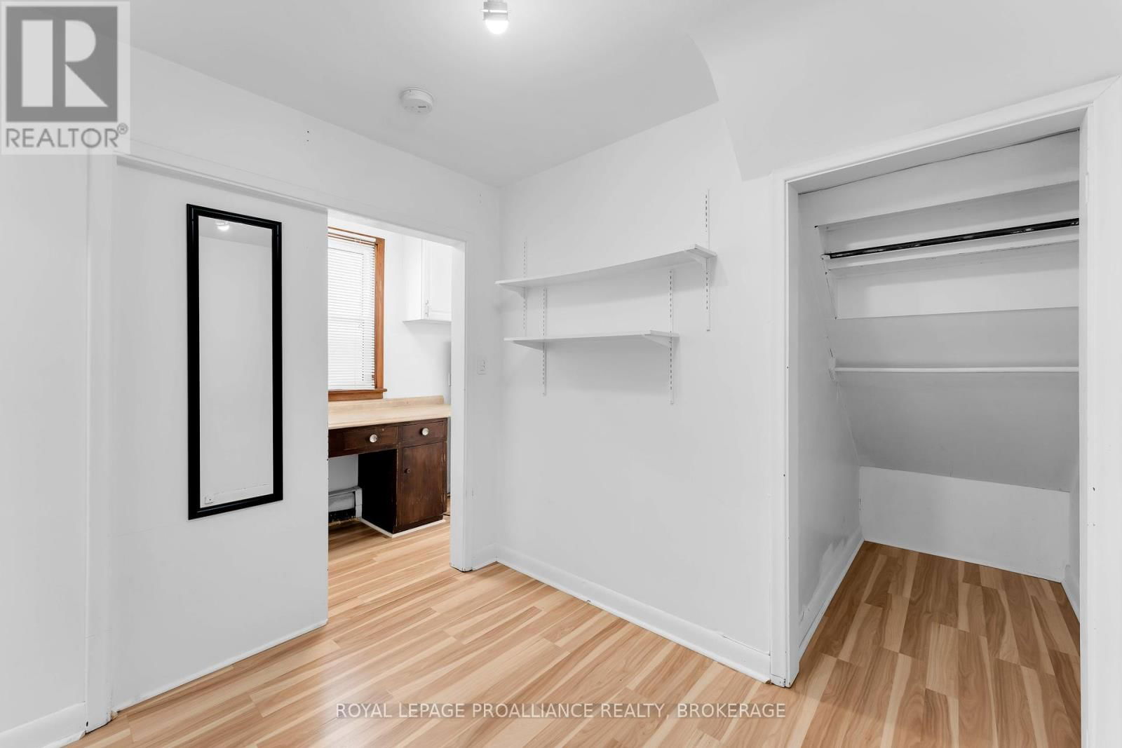 176 NELSON STREET Image 10