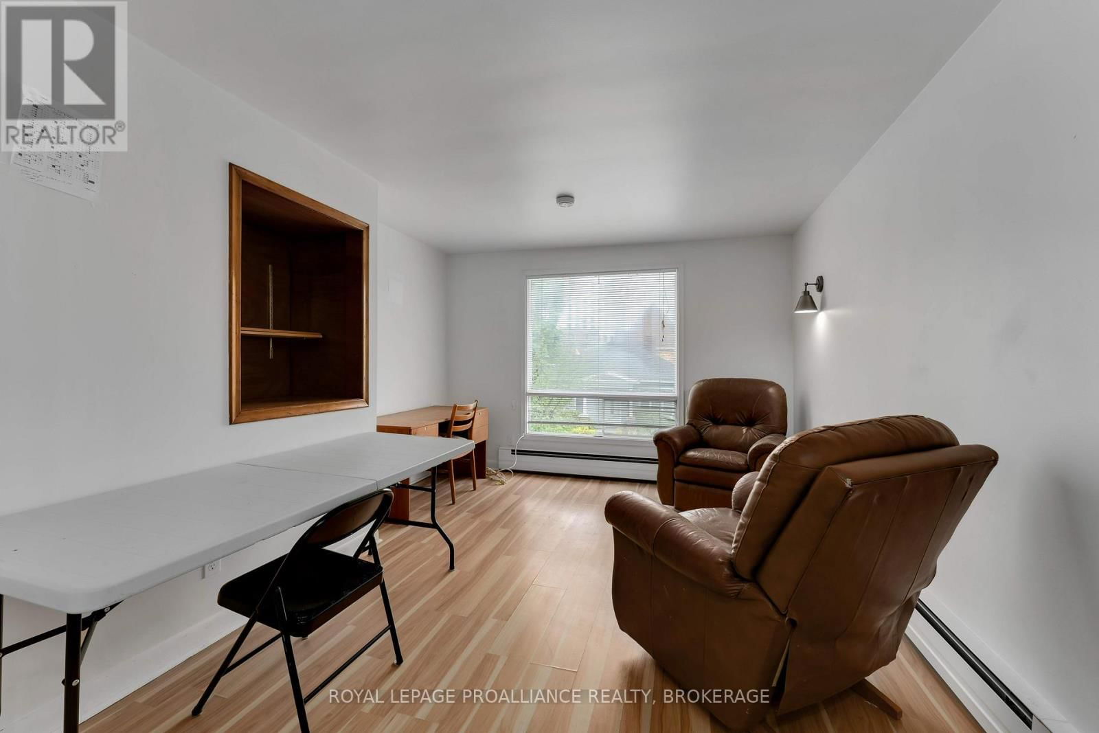 176 NELSON STREET Image 15