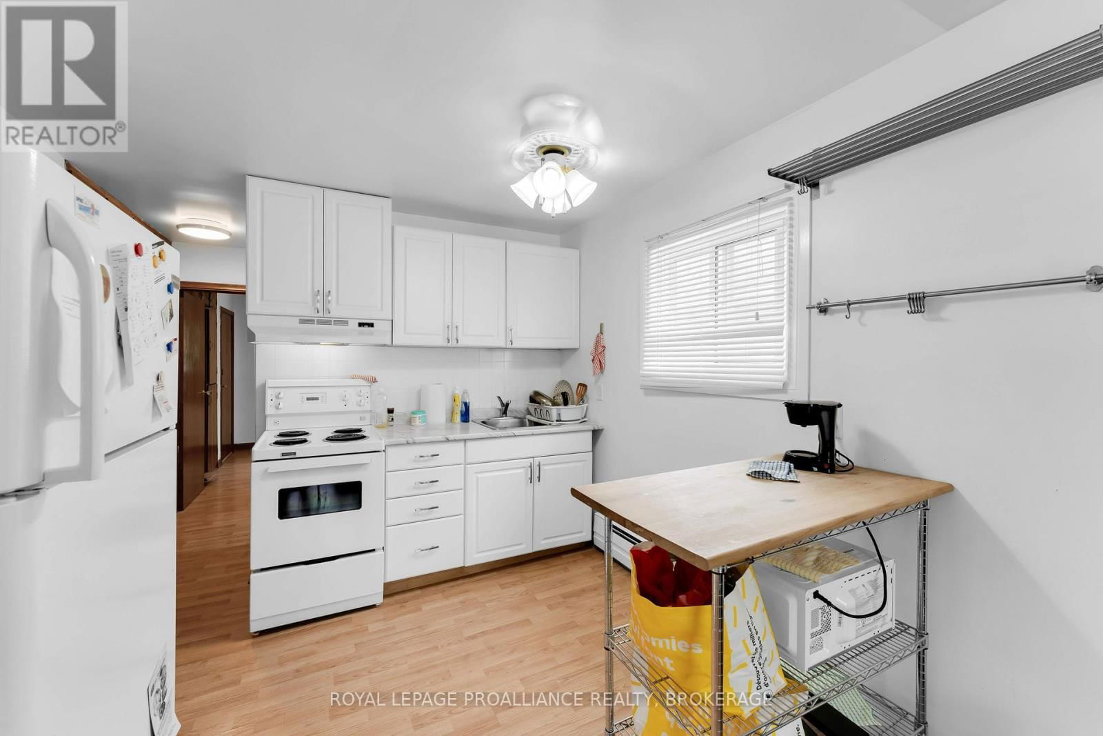 176 NELSON STREET Image 24