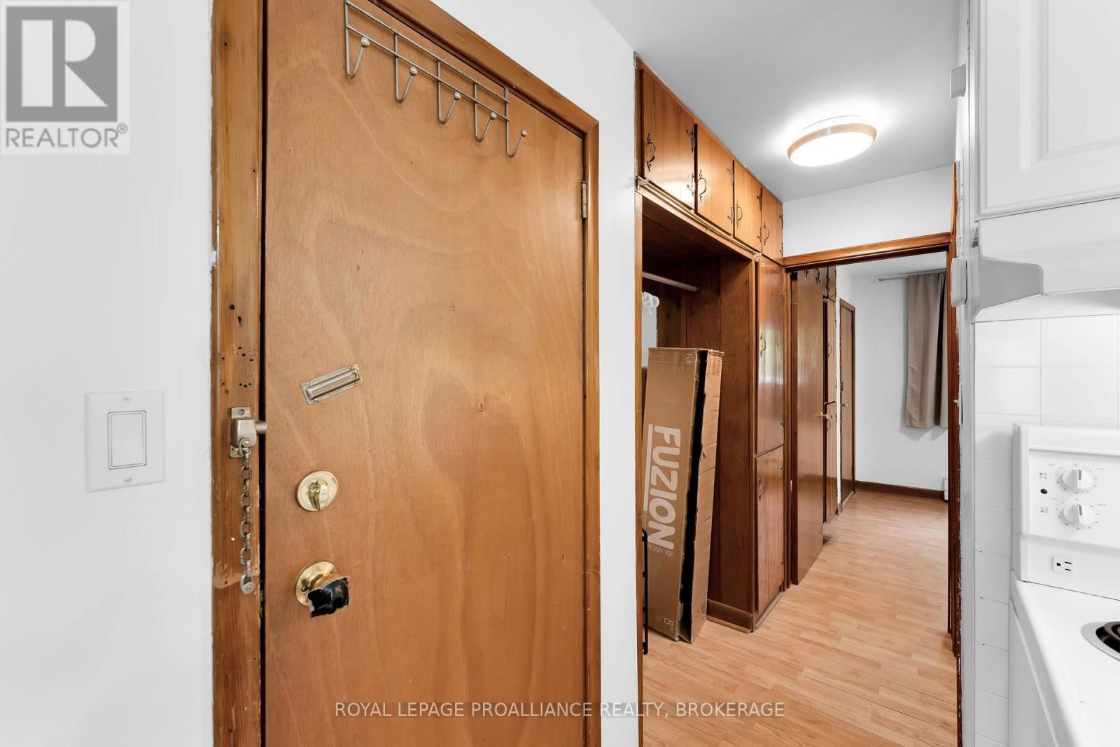 176 NELSON STREET Image 25