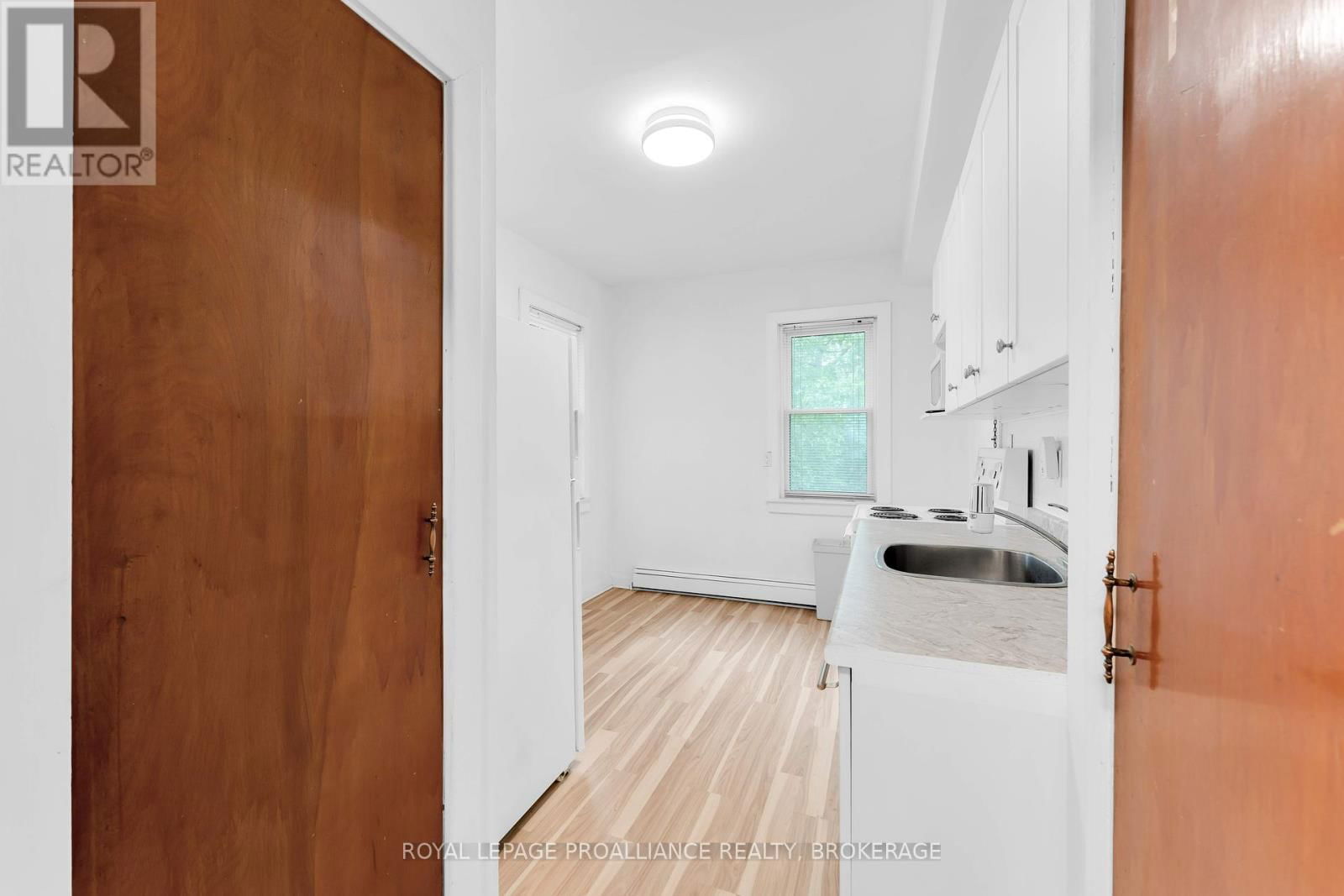 176 NELSON STREET Image 34
