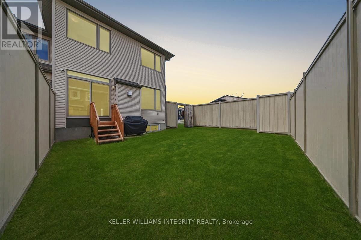 748 TWIST WAY Image 34