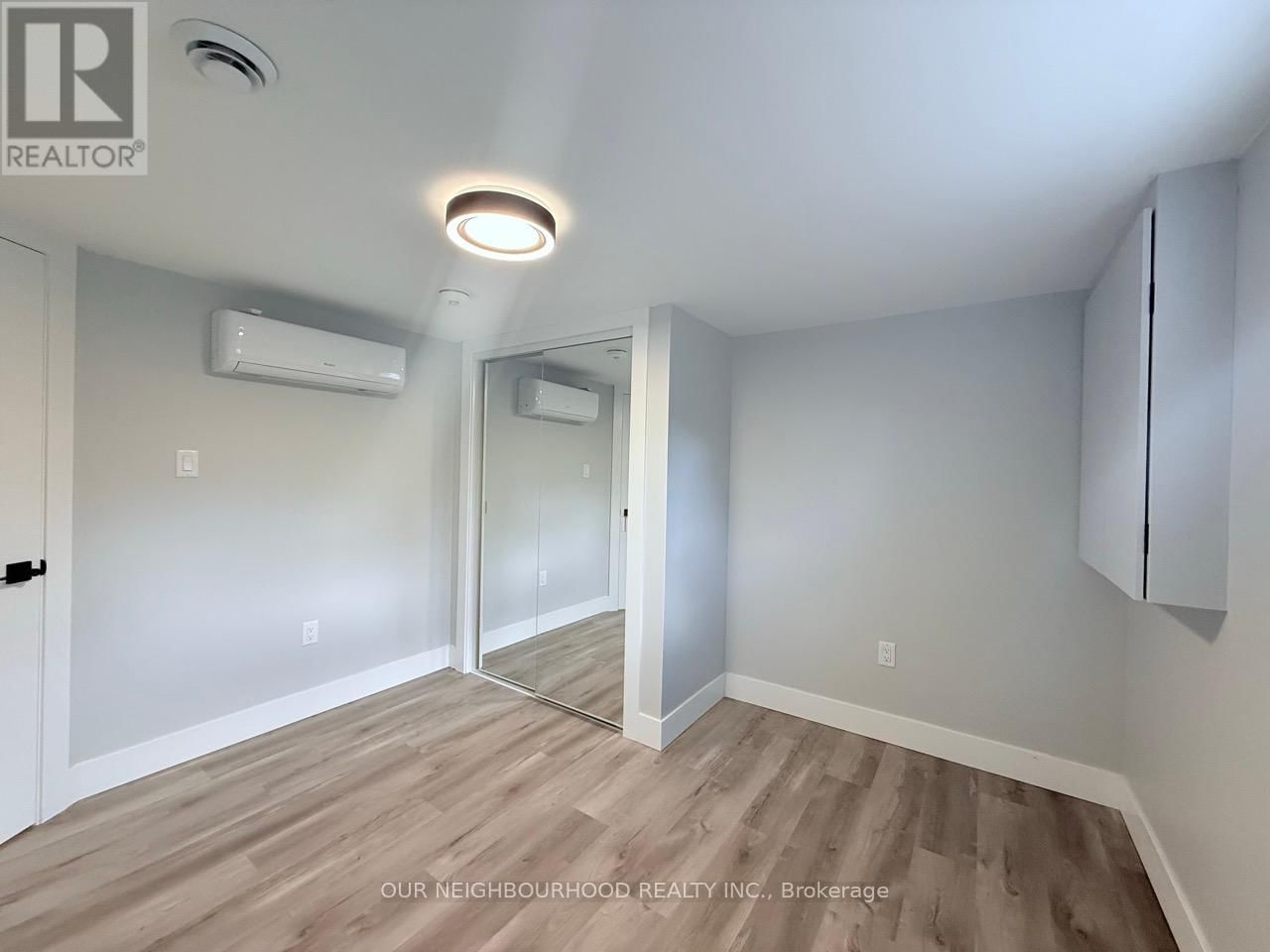 Lower/2 - 1382 LEIGHTON ROAD Image 11