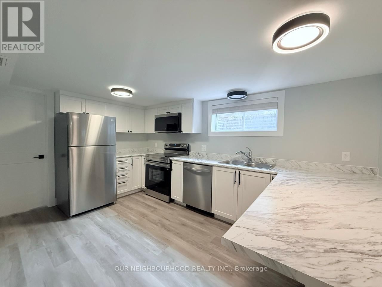 Lower/2 - 1382 LEIGHTON ROAD Image 4