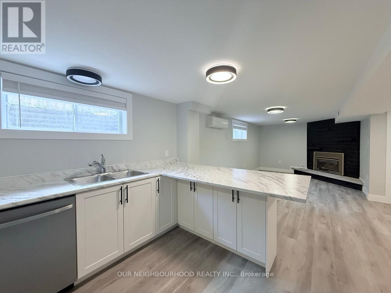 Lower/2 - 1382 LEIGHTON ROAD Image 7
