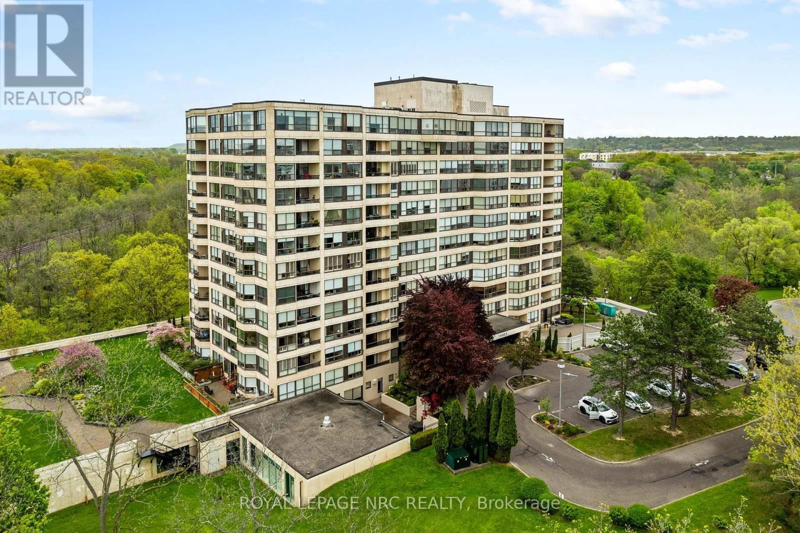 PH6 - 3 TOWERING HEIGHTS BOULEVARD Image 45