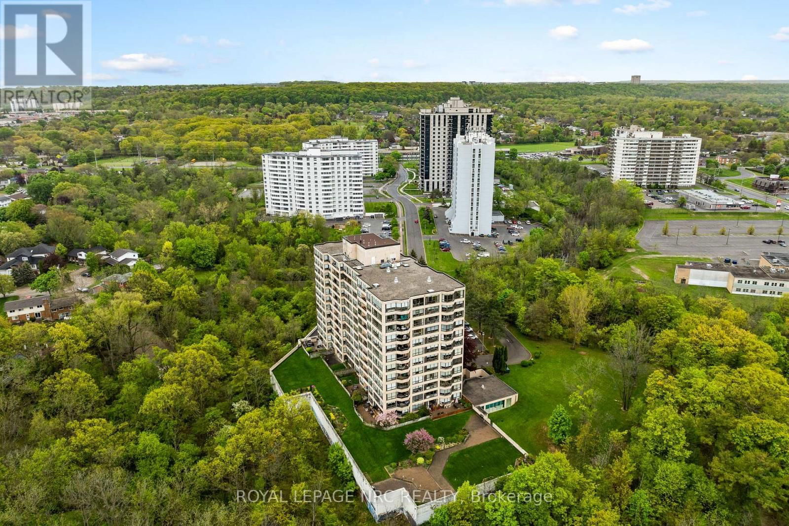 PH6 - 3 TOWERING HEIGHTS BOULEVARD Image 49
