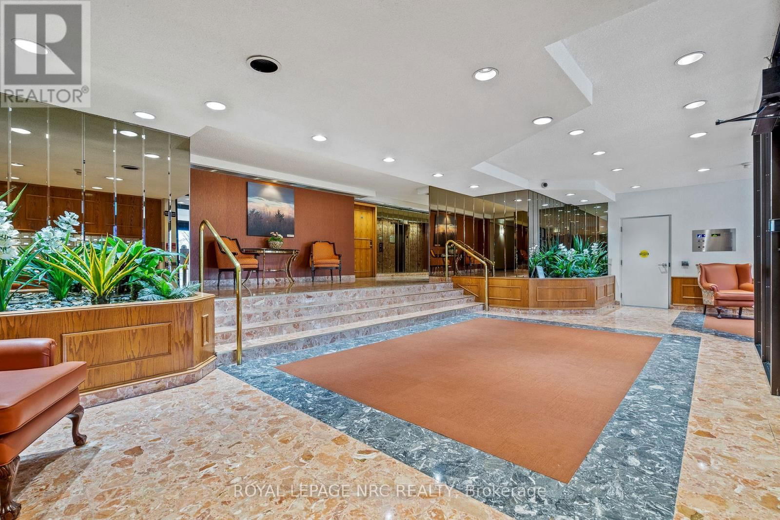 PH6 - 3 TOWERING HEIGHTS BOULEVARD Image 5
