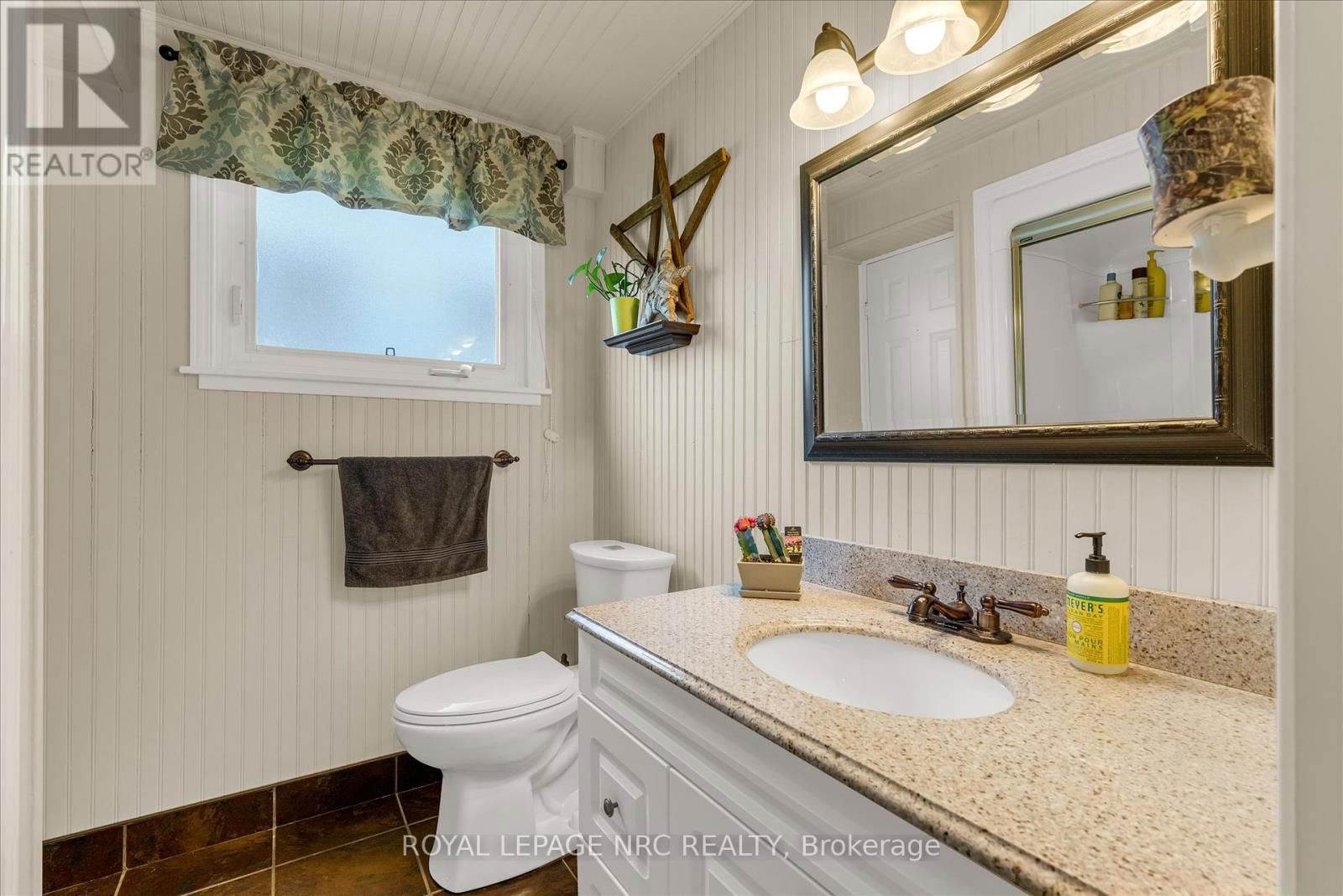 6 MCCOLL DRIVE Image 32