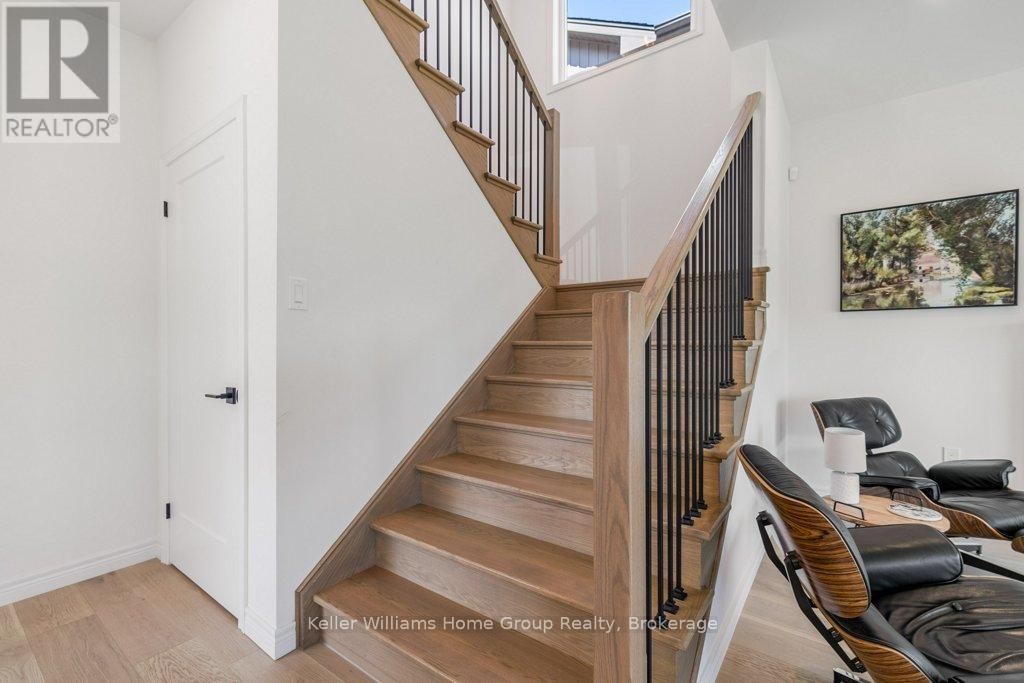 48 MACALISTER BOULEVARD Image 18