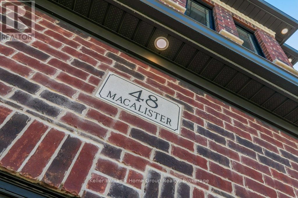 48 MACALISTER BOULEVARD Image 4
