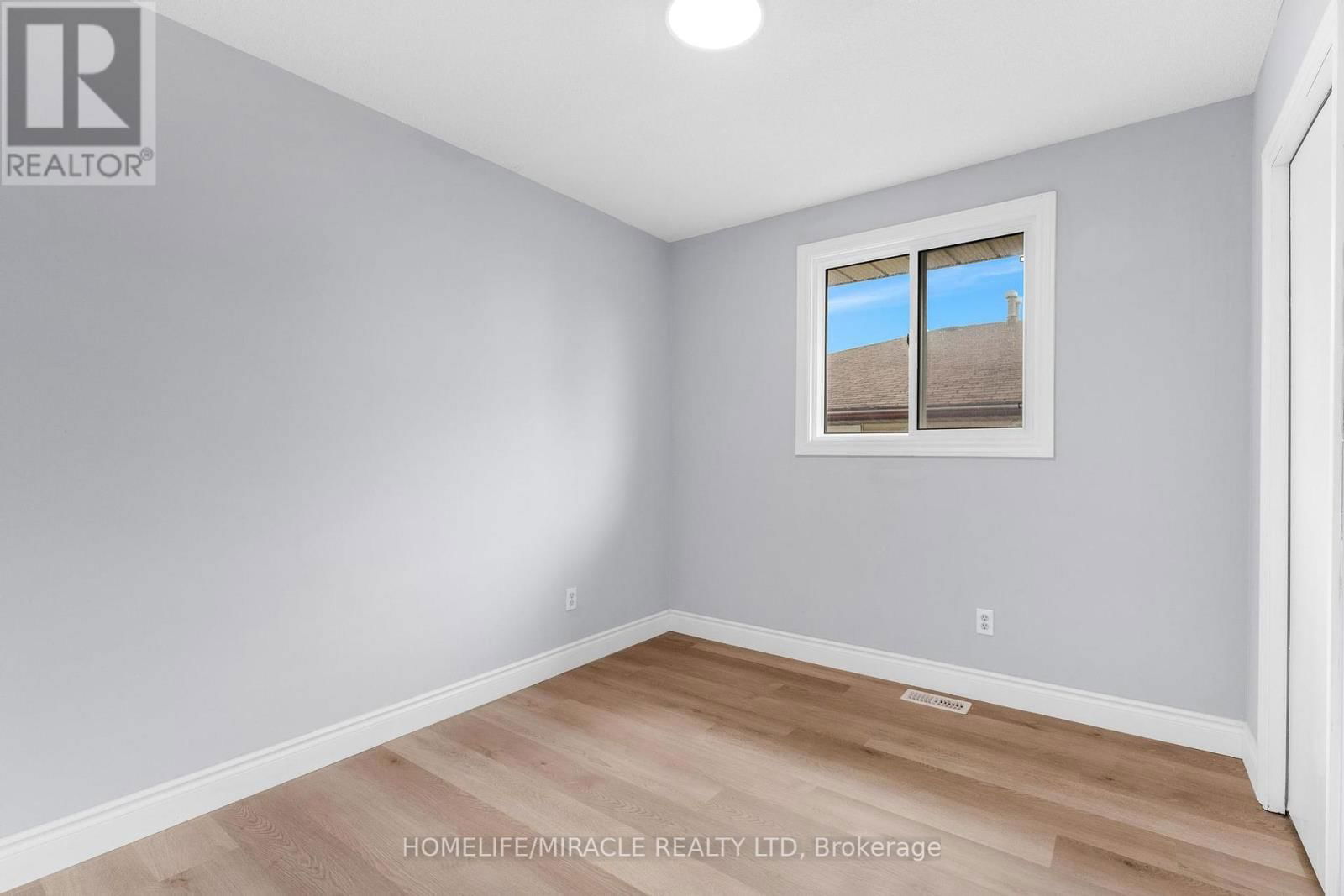 119 NICKOLAS CRESCENT Image 11