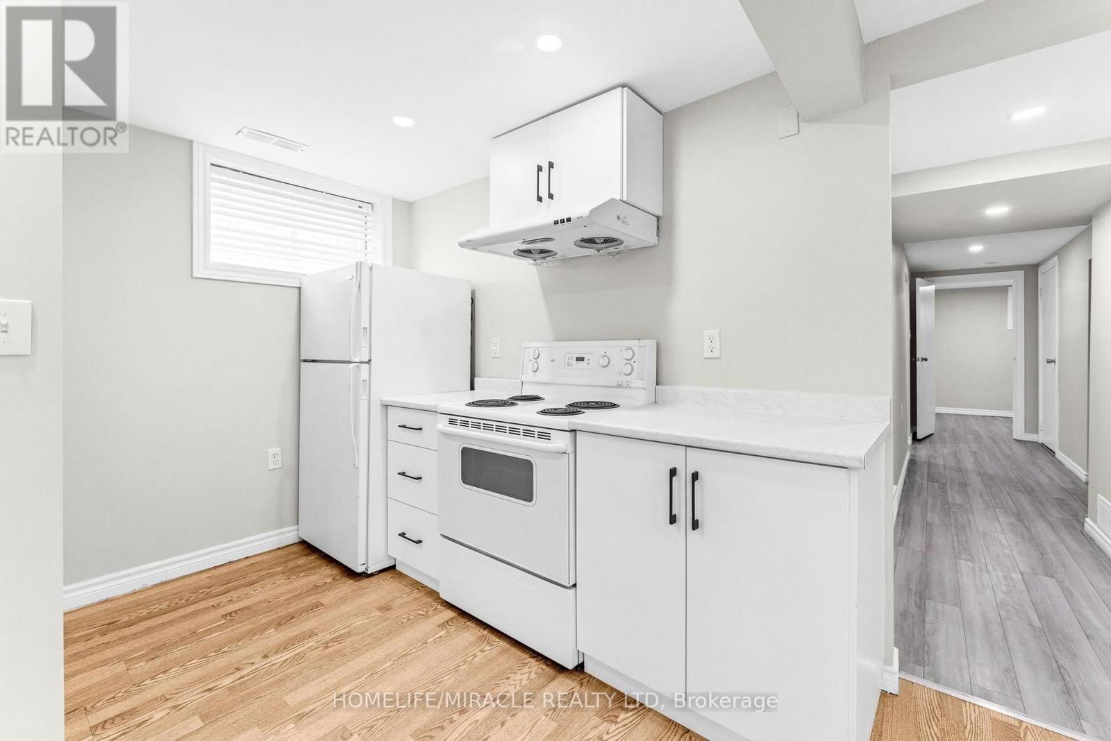 119 NICKOLAS CRESCENT Image 23