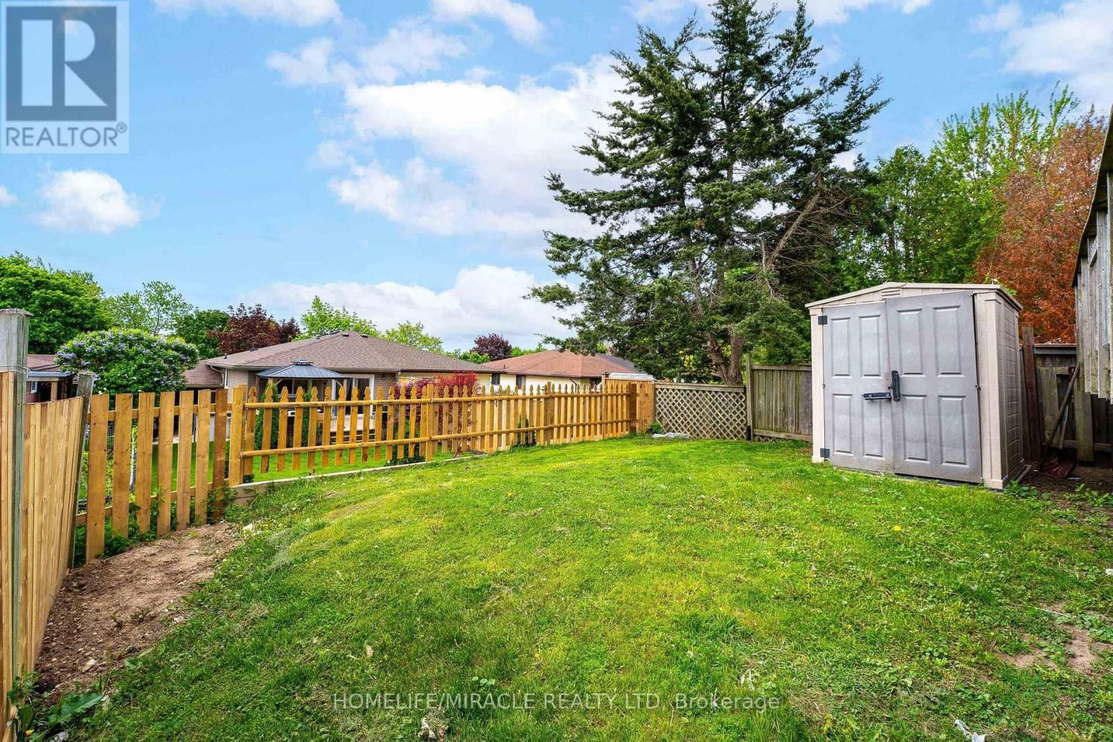 119 NICKOLAS CRESCENT Image 33