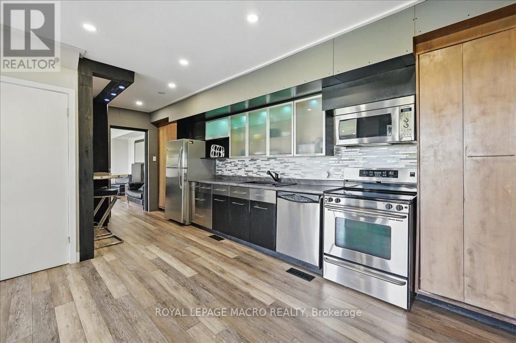 33 LESLIE DRIVE Image 32