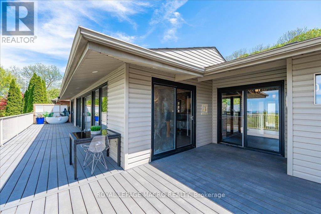 33 LESLIE DRIVE Image 39